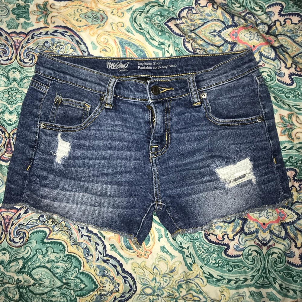 🔴 Cut off boyfriend shorts